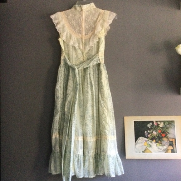 Unique Gunne Sax Vintage Dress - Picture 2 of 5